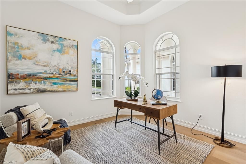 677 5th Ave N, Naples, FL 34102 Photo