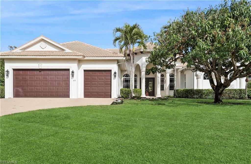 677 5th Ave N, Naples, FL 34102 Photo