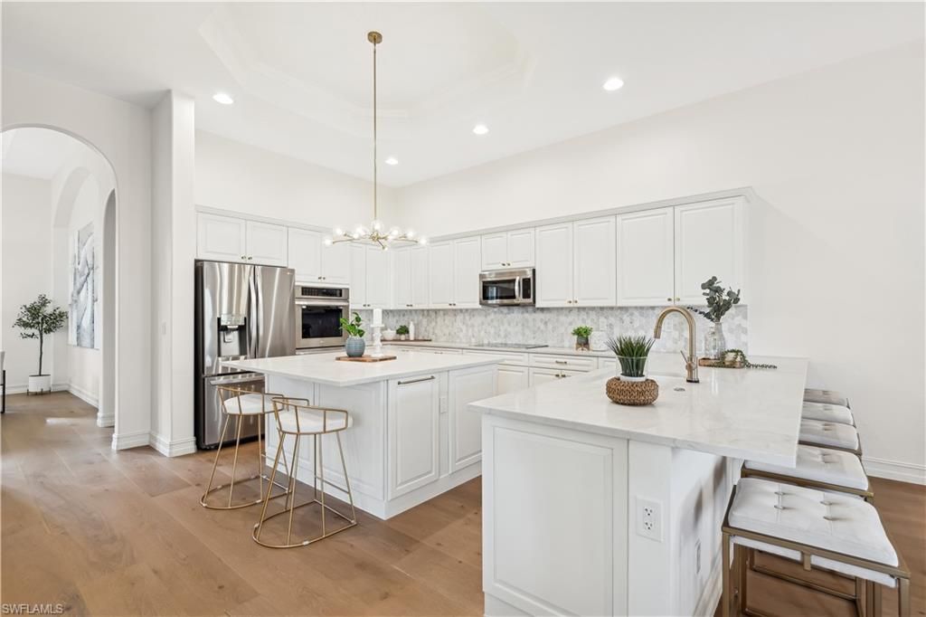 677 5th Ave N, Naples, FL 34102 Photo