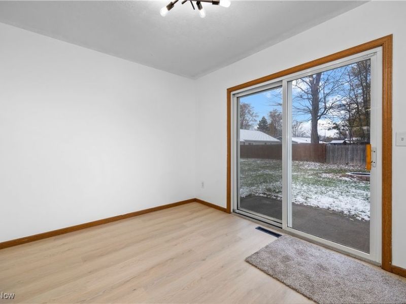 132 Warden Avenue, Elyria, OH 44035 Photo 10