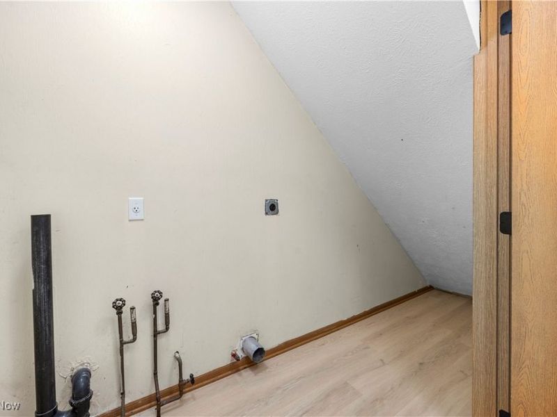 132 Warden Avenue, Elyria, OH 44035 Photo 16