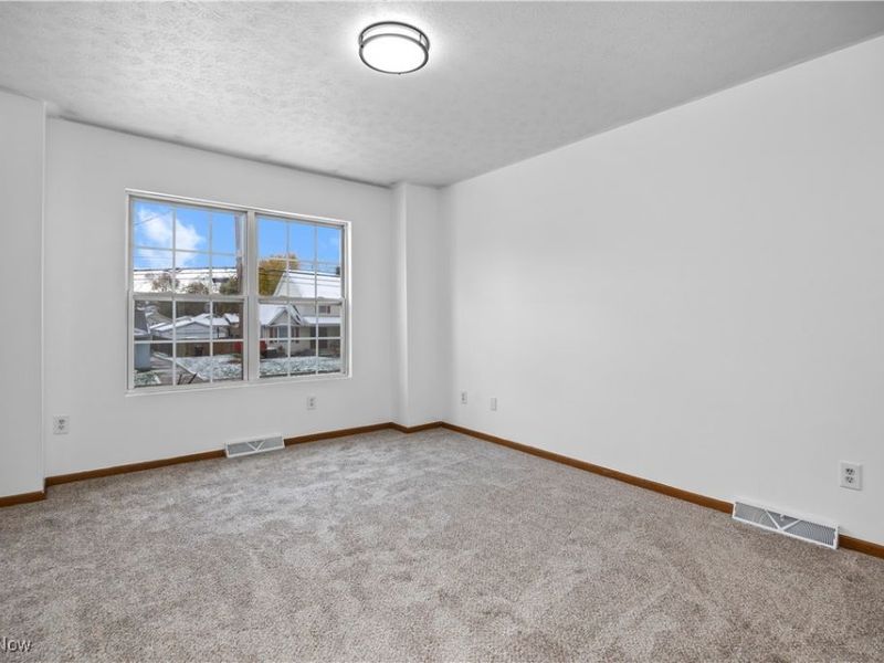 132 Warden Avenue, Elyria, OH 44035 Photo 22