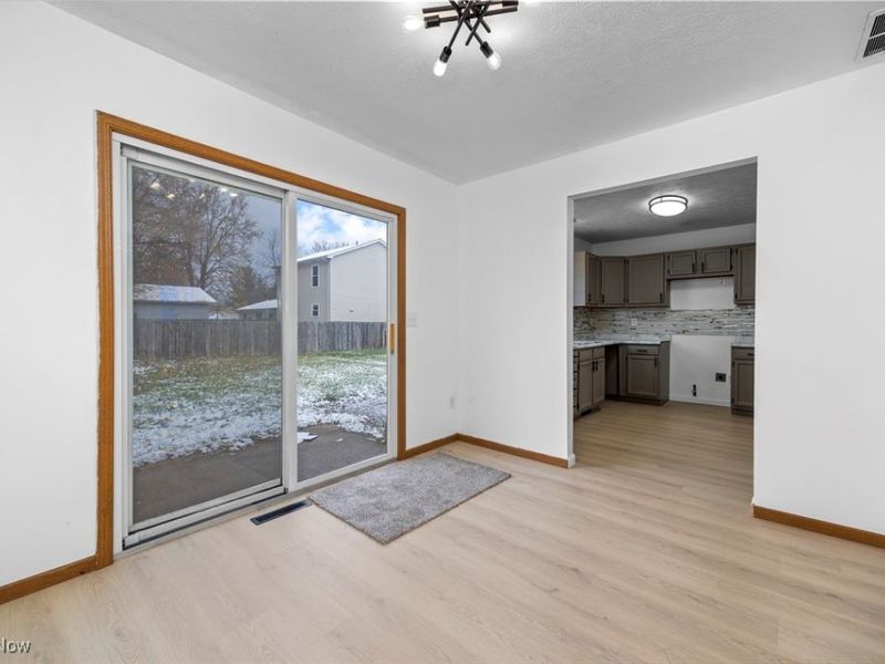 132 Warden Avenue, Elyria, OH 44035 Photo 7