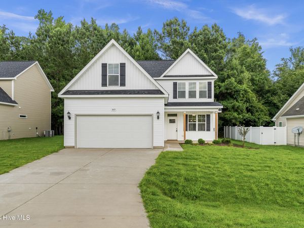 445 Peregrine Ridge Drive, New Bern, NC 28560