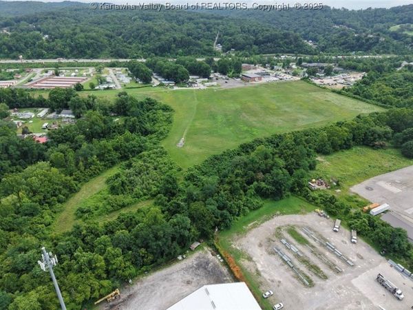 2715 Fairlawn Avenue, Dunbar, WV 25064