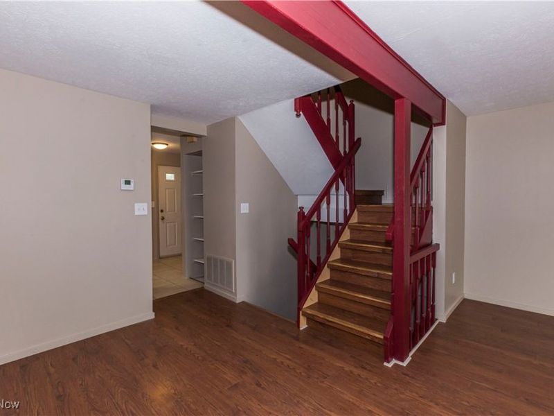 147 Quaker Ridge Drive, Akron, OH 44313 Photo 13