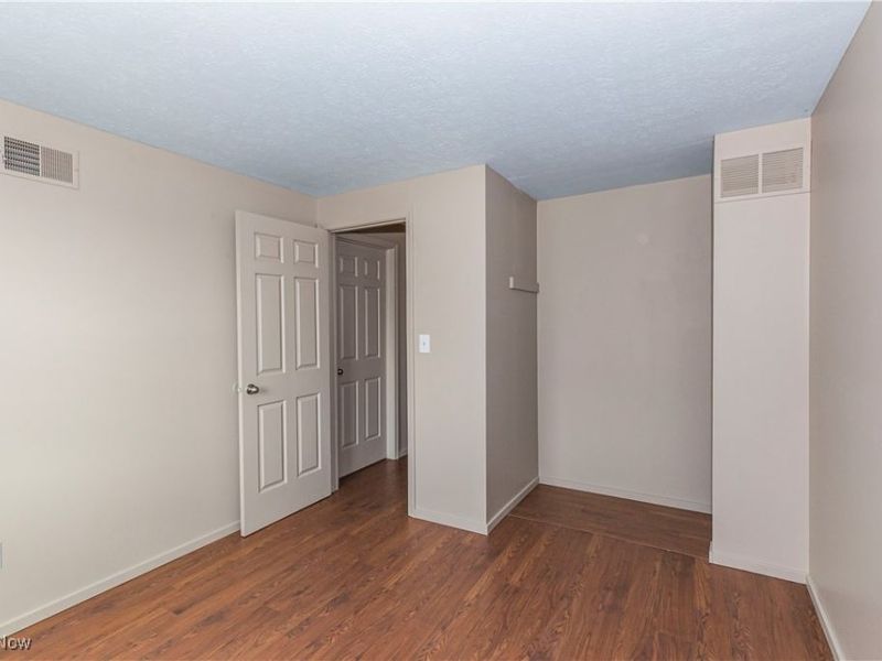 147 Quaker Ridge Drive, Akron, OH 44313 Photo 14