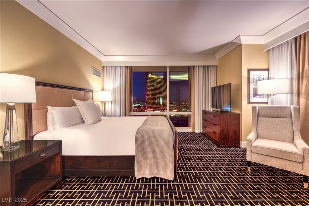 2000 Fashion Show Drive, Las Vegas, NV 89109