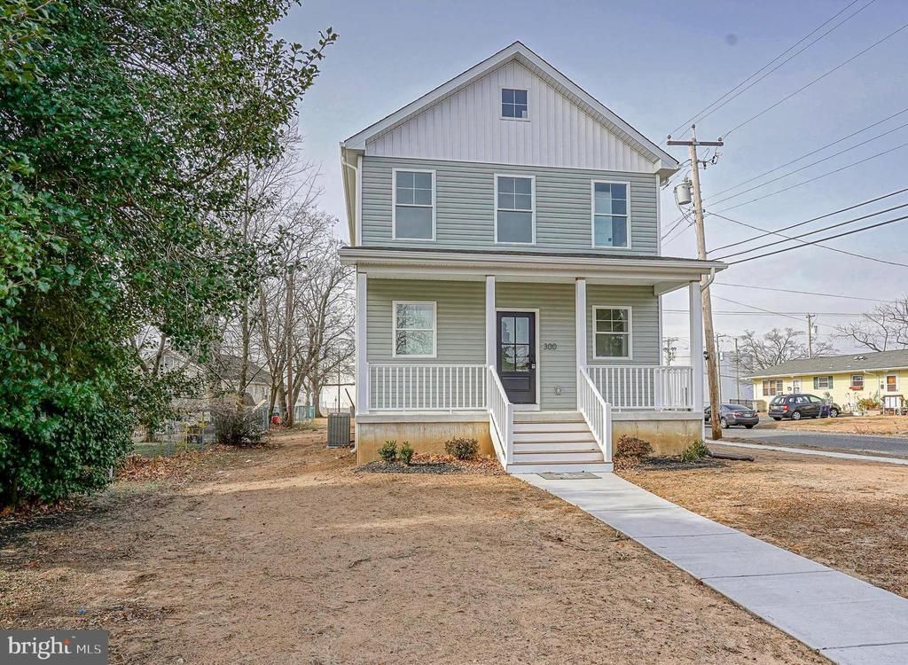 300 Lincoln Avenue, Paulsboro, NJ 08066 Main Photo