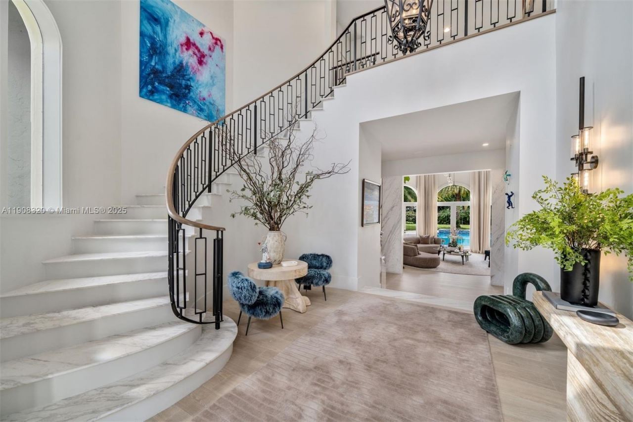 8900 SW 62nd Ct, Pinecrest, FL 33156 Photo