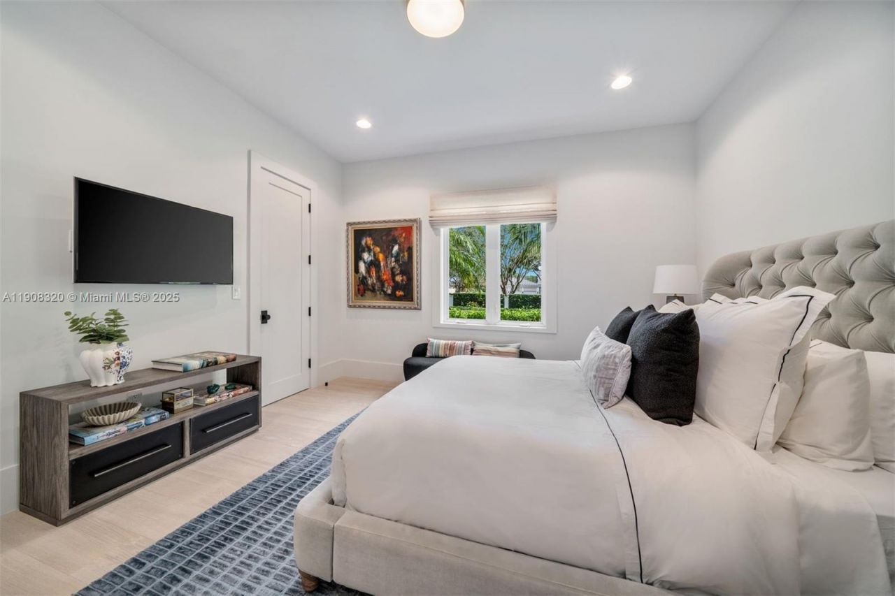 8900 SW 62nd Ct, Pinecrest, FL 33156 Photo