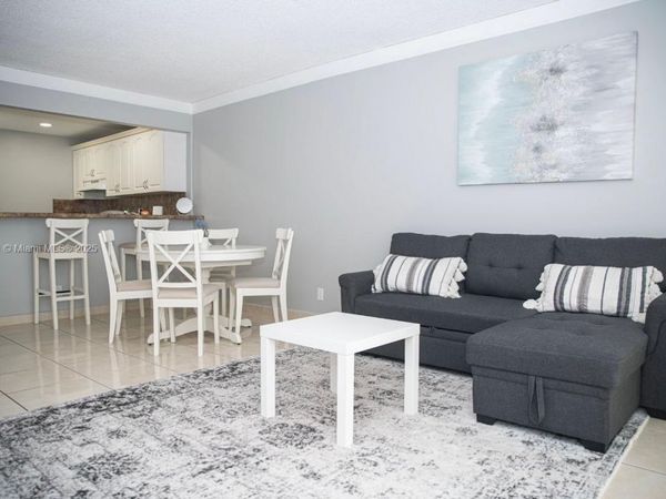 3101 N Country Club Dr, Unit 703, Aventura, FL 33180