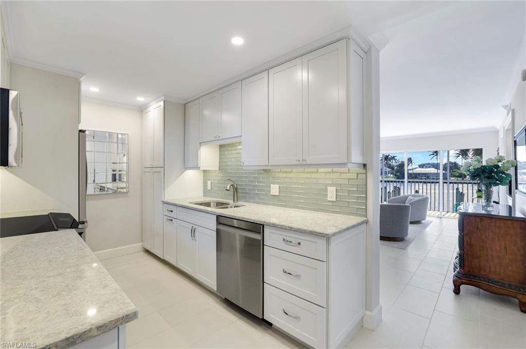 300 Park Shore Dr, Unit 1E, Naples, Fl 34103 Photo