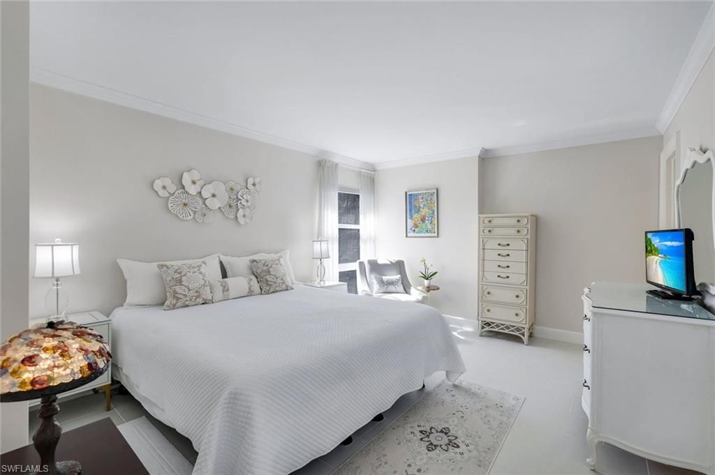 300 Park Shore Dr, Unit 1E, Naples, Fl 34103 Photo