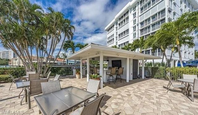 300 Park Shore Dr, Unit 1E, Naples, Fl 34103 Photo