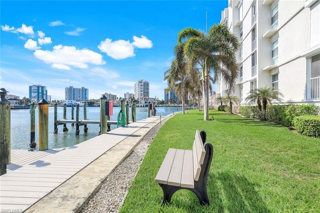 300 Park Shore Dr, Unit 1E, Naples, Fl 34103 Photo