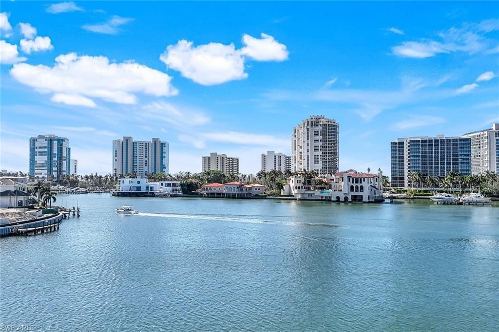 300 Park Shore Dr, Unit 1E, Naples, Fl 34103 Photo