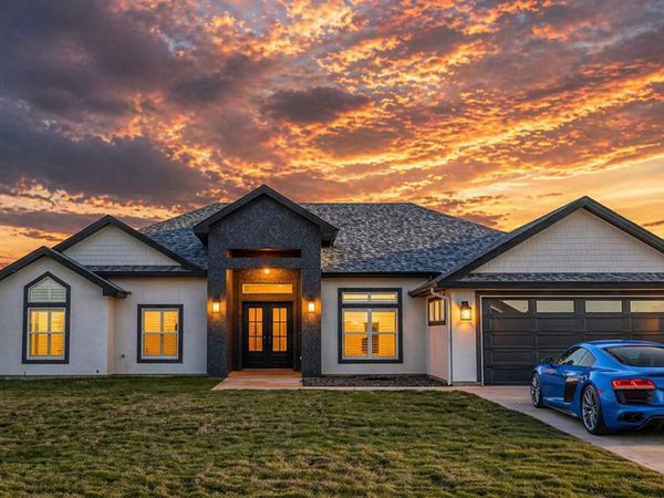 14 Hope Place, Uvalde, TX 78801