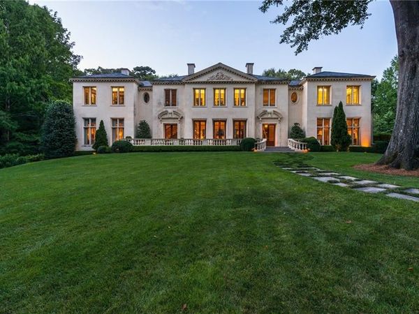 881 W Conway Drive NW, Atlanta, GA 30327