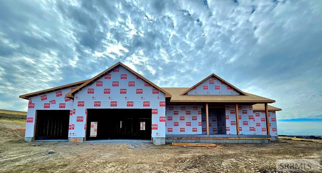 6486 Hillsdale Lane, Ammon, ID 83406 Main Photo