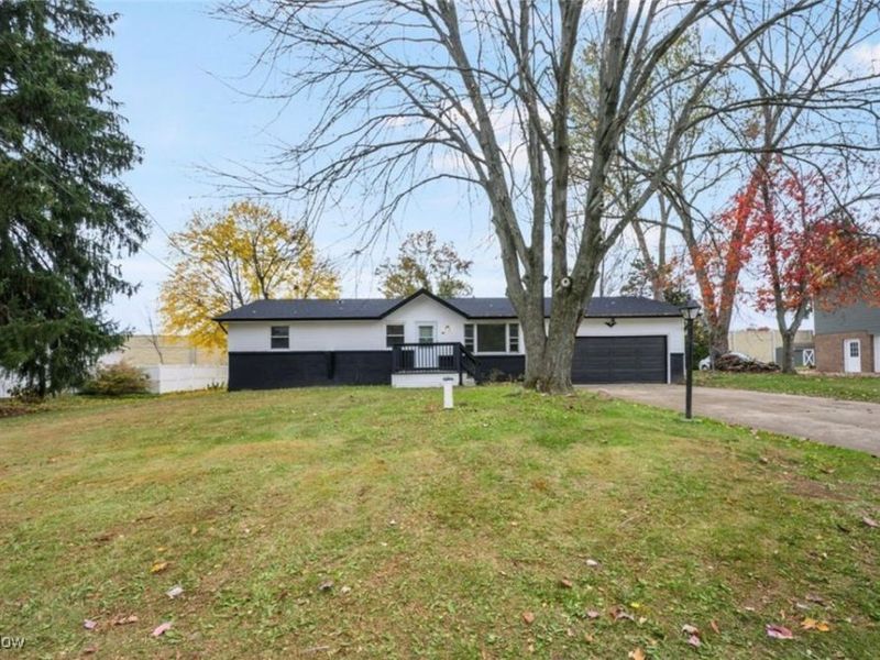 2057 Darnell Drive, Coventry, OH 44319 Photo 2