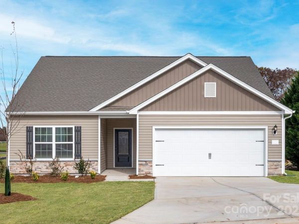 1084 Russell Drive, Winston Salem, NC 27127