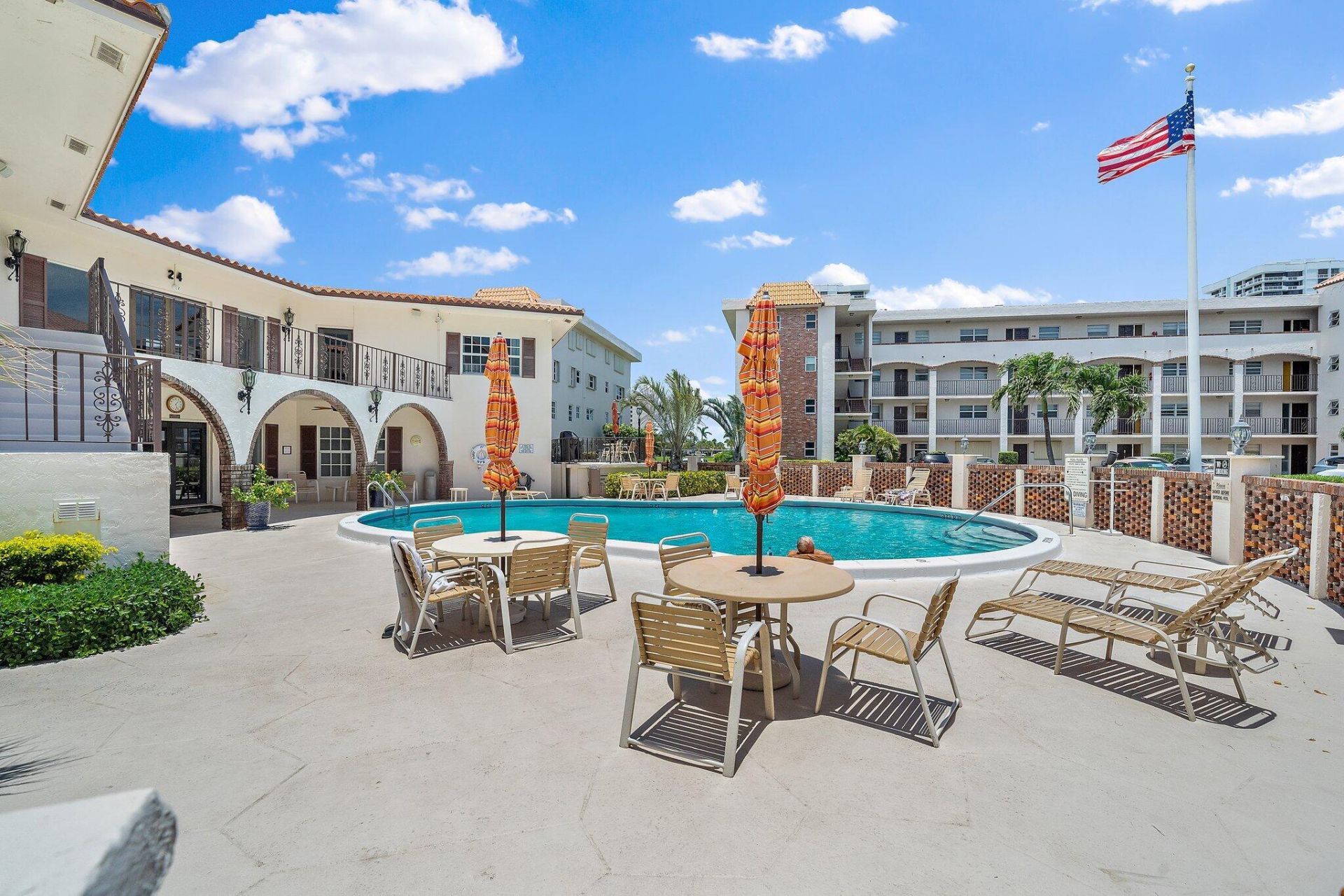 29 Yacht Club Drive, Unit 407, North Palm Beach, FL 33408 Photo
