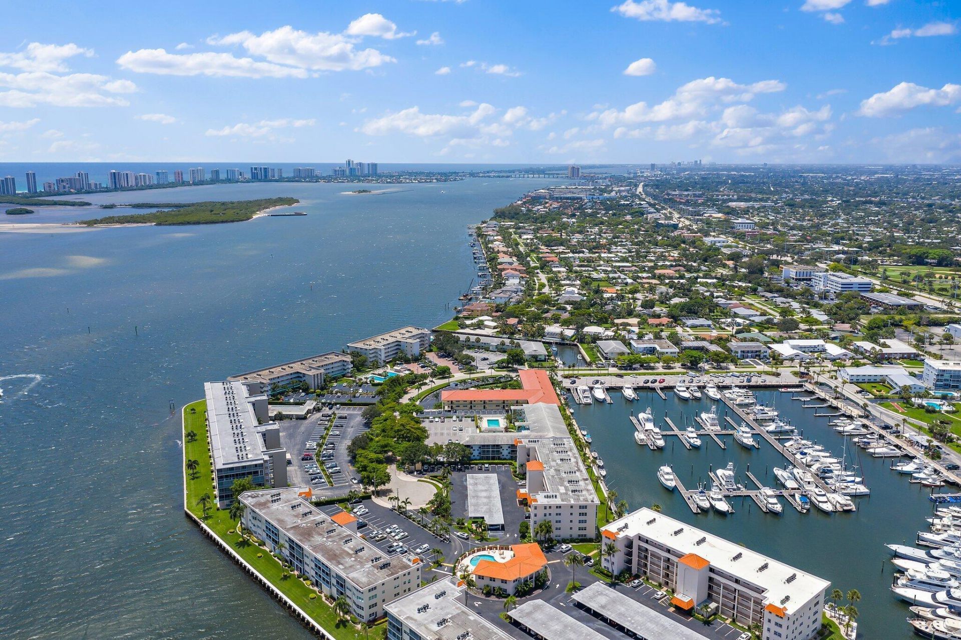 29 Yacht Club Drive, Unit 407, North Palm Beach, FL 33408 Photo