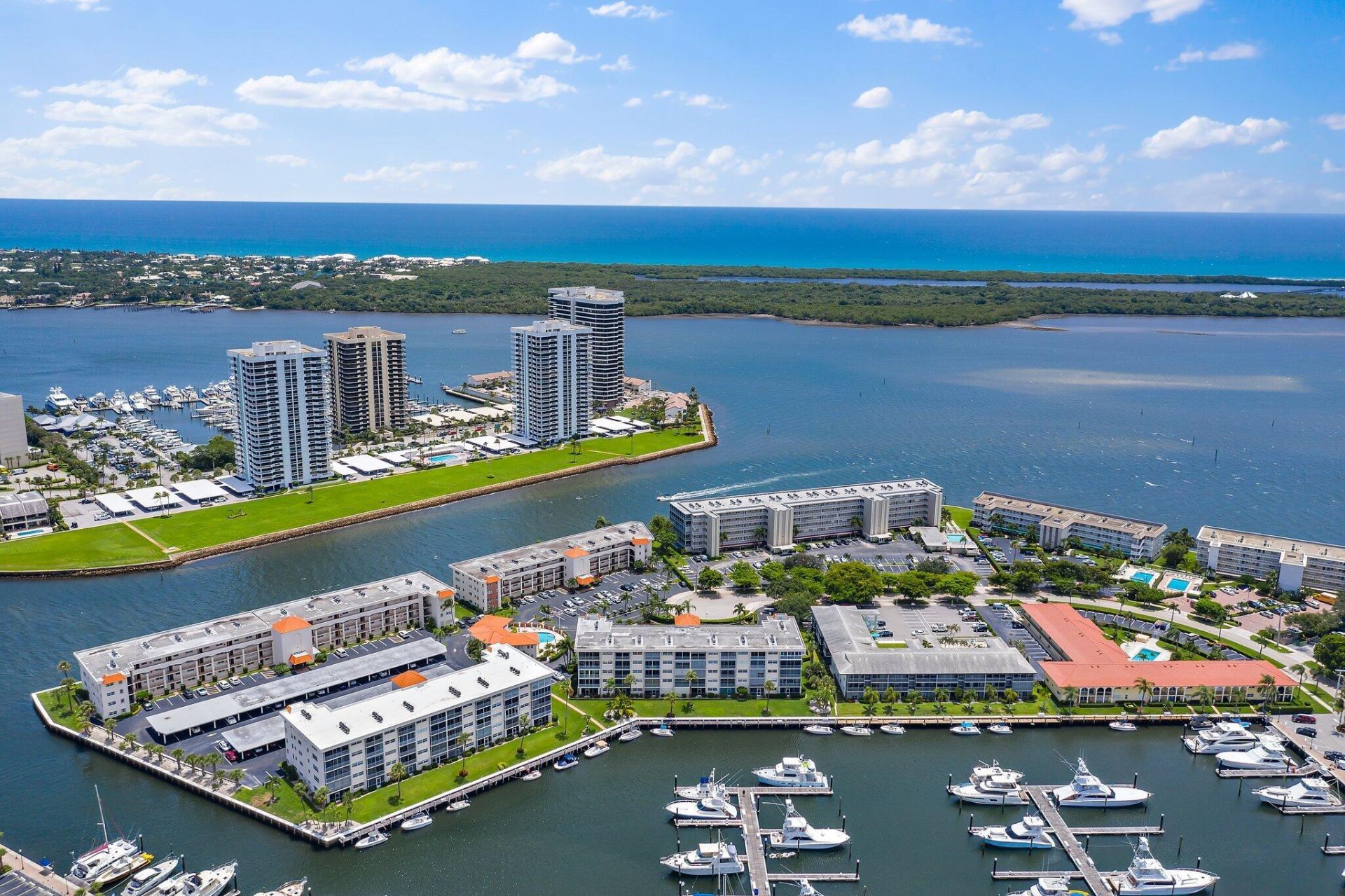29 Yacht Club Drive, Unit 407, North Palm Beach, FL 33408 Photo