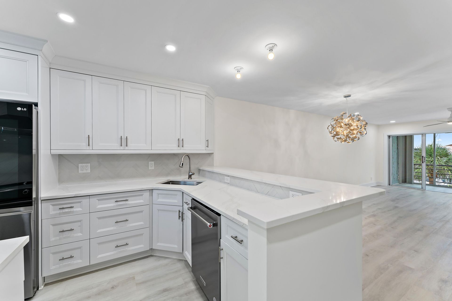 29 Yacht Club Drive, Unit 407, North Palm Beach, FL 33408 Photo