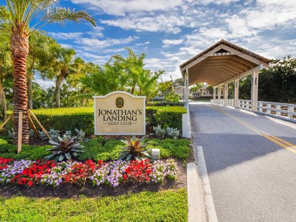 17225 Fownes Crescent, Jupiter, FL 33477