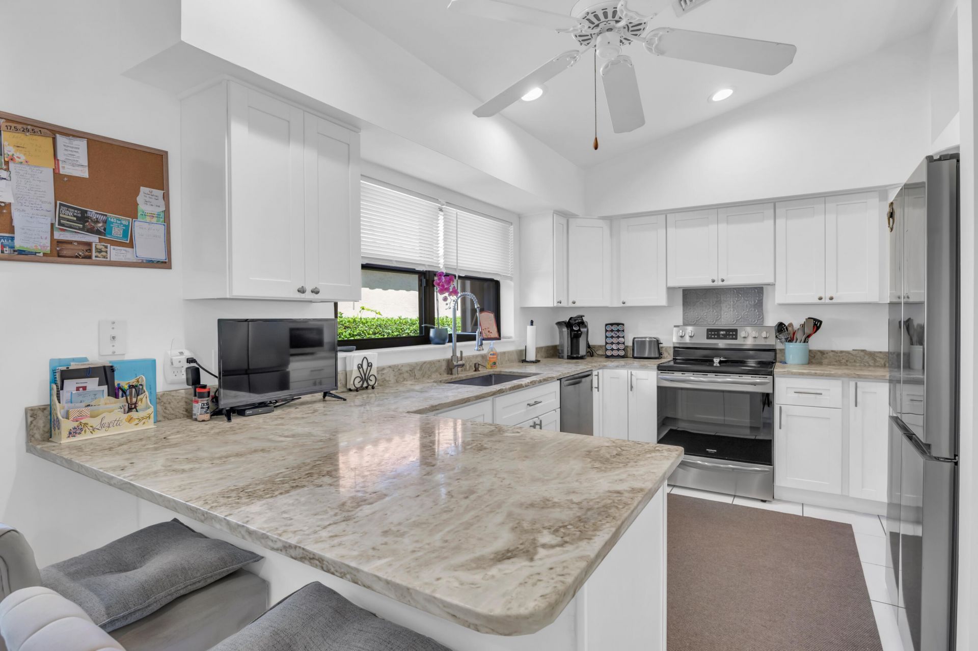 2735 SW Mariposa Circle, Palm City, FL 34990 Photo