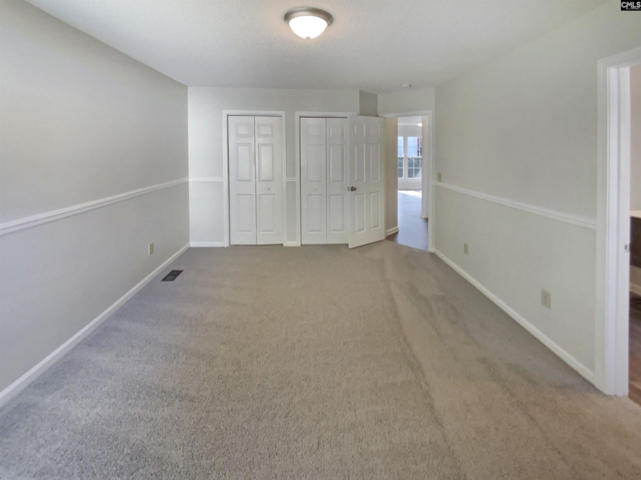 102 Brassfield Court Photo 18