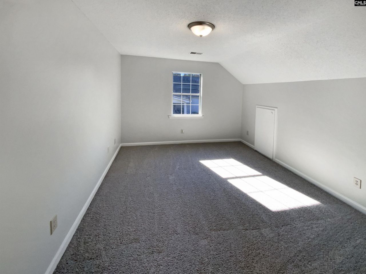 102 Brassfield Court Photo 20