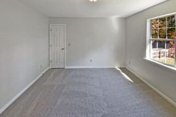 102 Brassfield Court photo 4