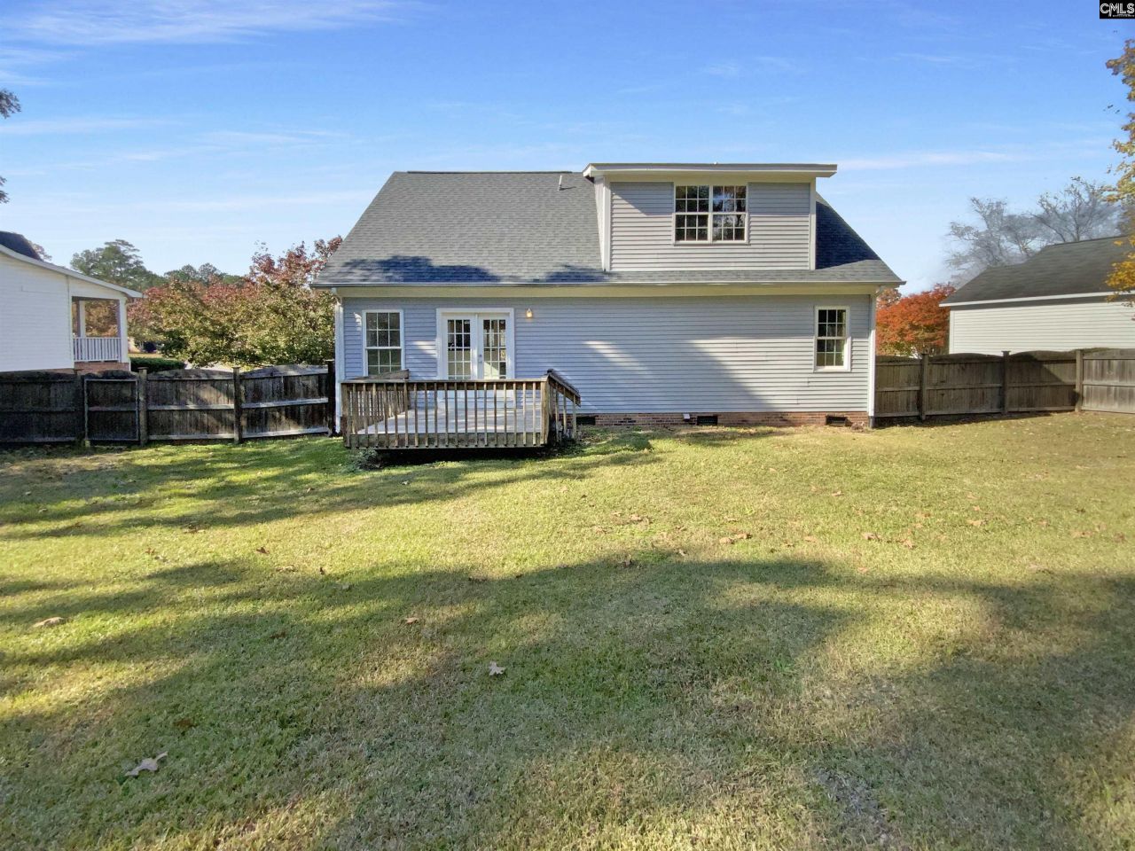 102 Brassfield Court Photo 6