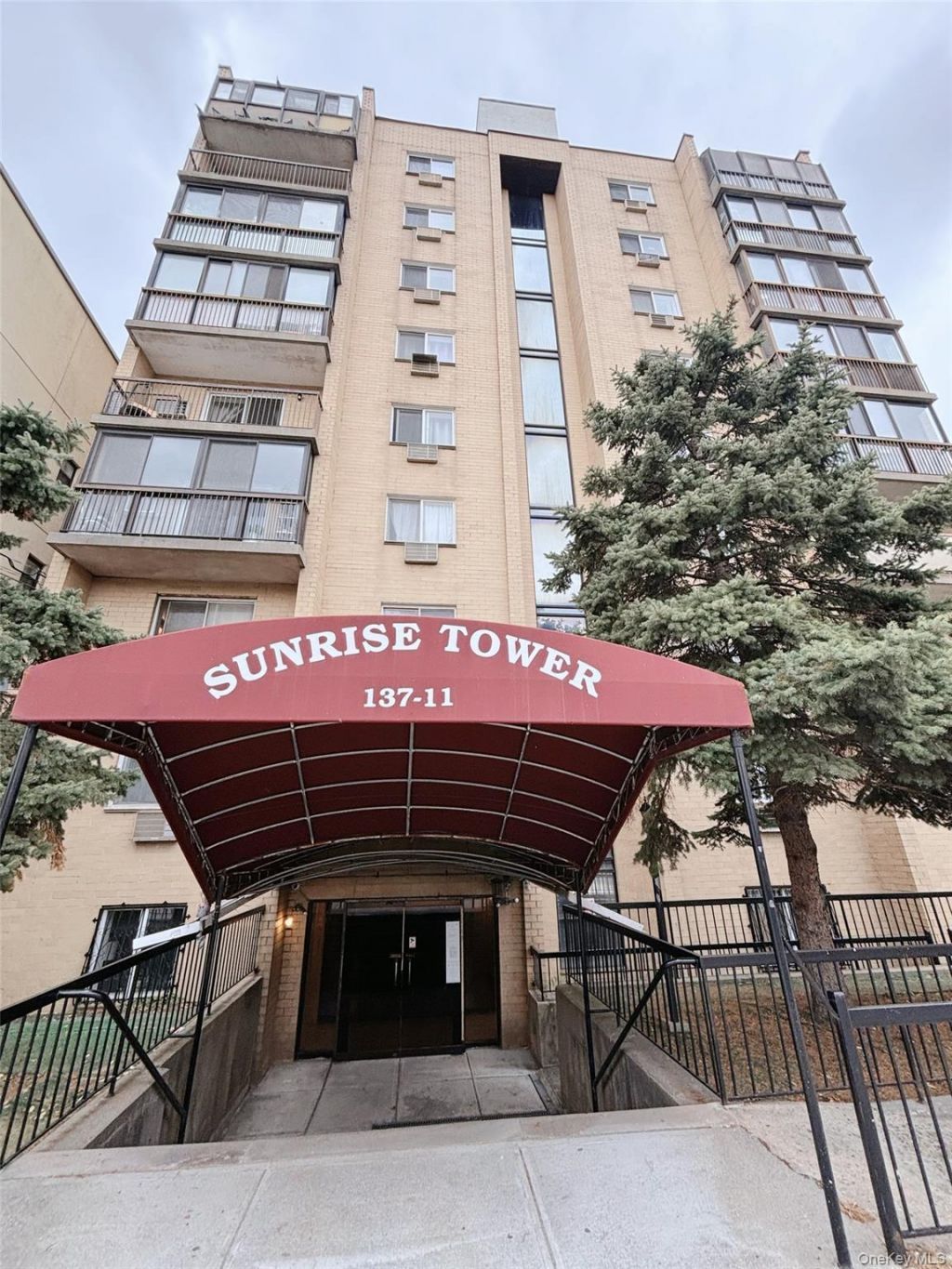 137-11 32nd Avenue, Unit 2N, Flushing, NY 11354 Main Photo