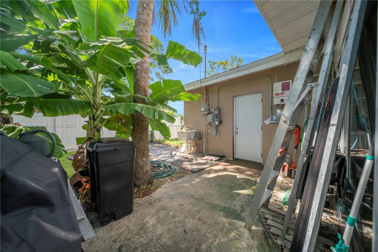 246 SE 44th St, Cape Coral, FL 33904 Photo