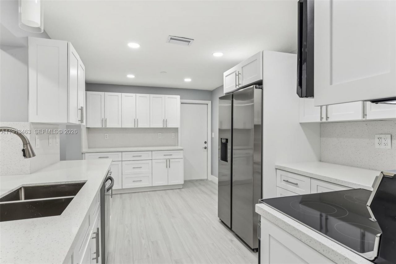 6800 NW 58th Ct, Tamarac, FL 33321 Photo