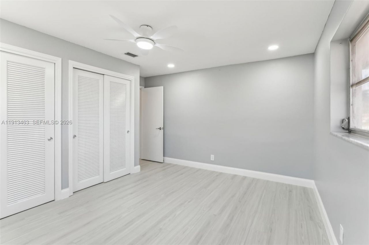 6800 NW 58th Ct, Tamarac, FL 33321 Photo