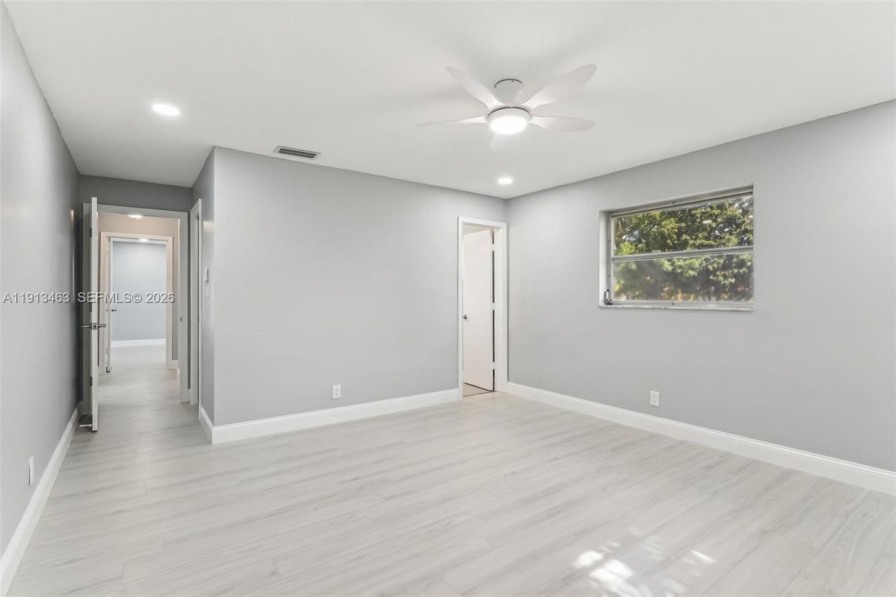 6800 NW 58th Ct, Tamarac, FL 33321 Photo