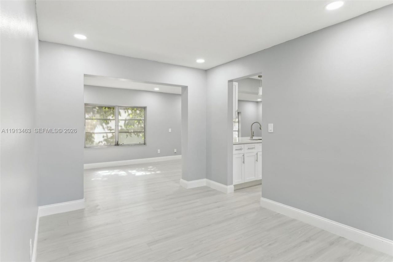 6800 NW 58th Ct, Tamarac, FL 33321 Photo