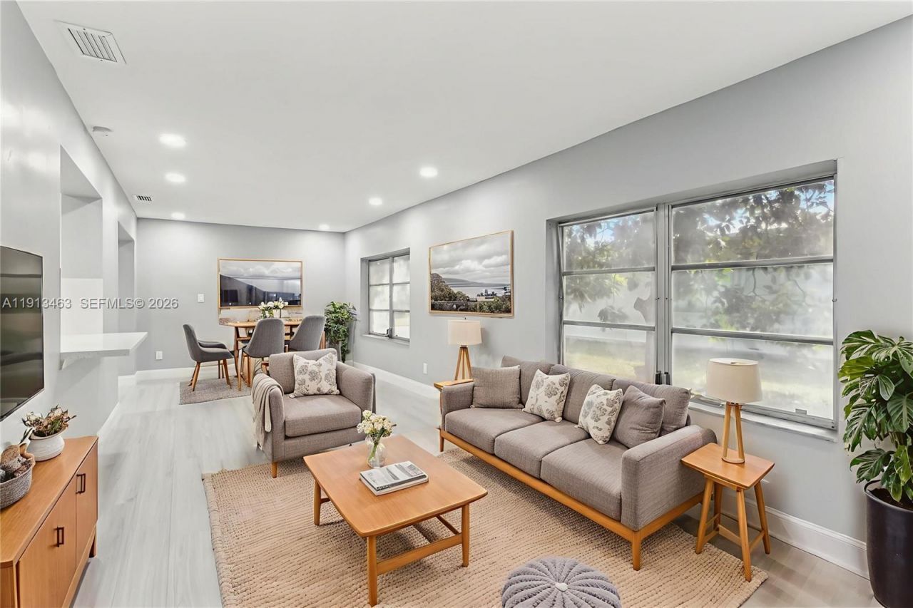 6800 NW 58th Ct, Tamarac, FL 33321 Photo