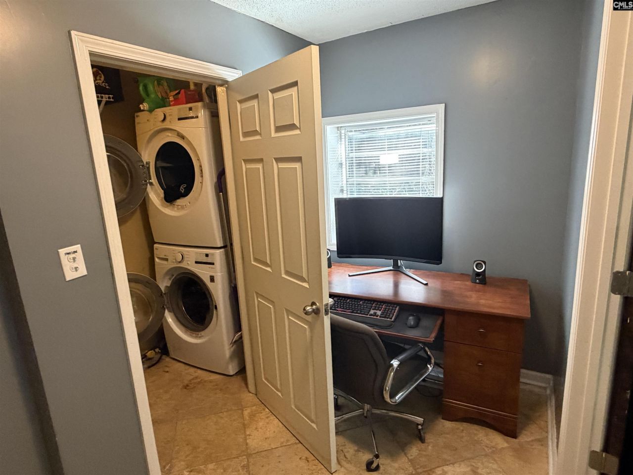 6 Riverview Court Photo 10