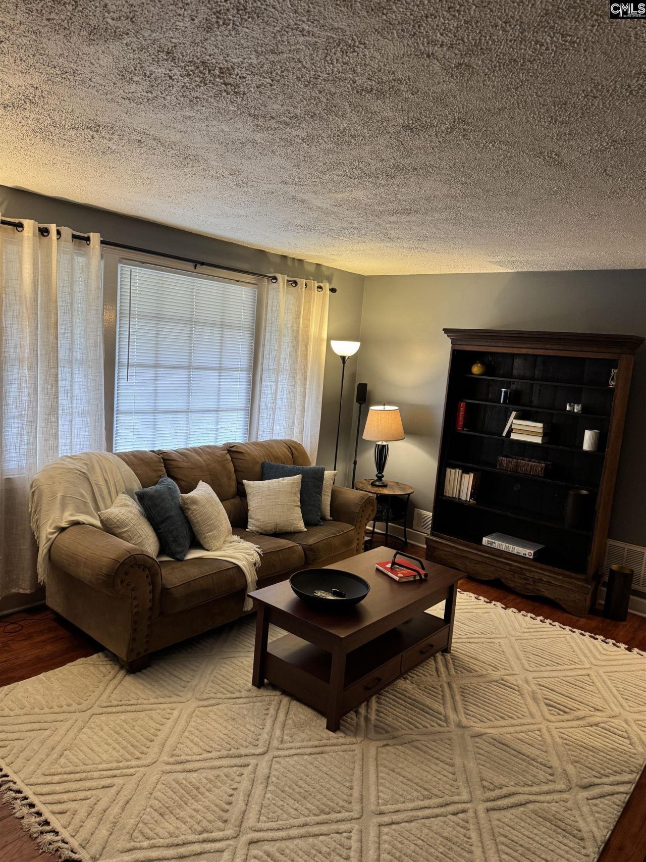 6 Riverview Court Photo 13