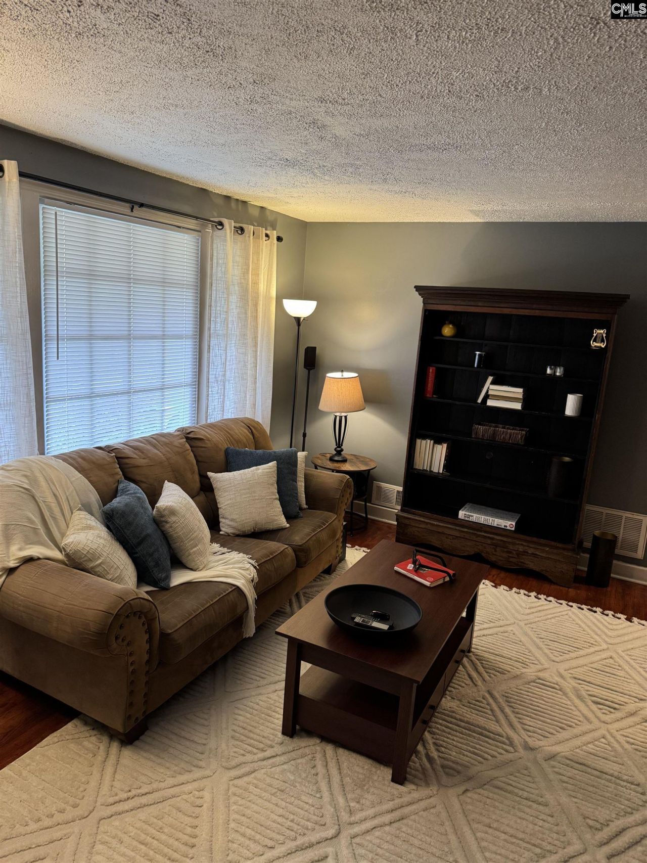 6 Riverview Court Photo 14