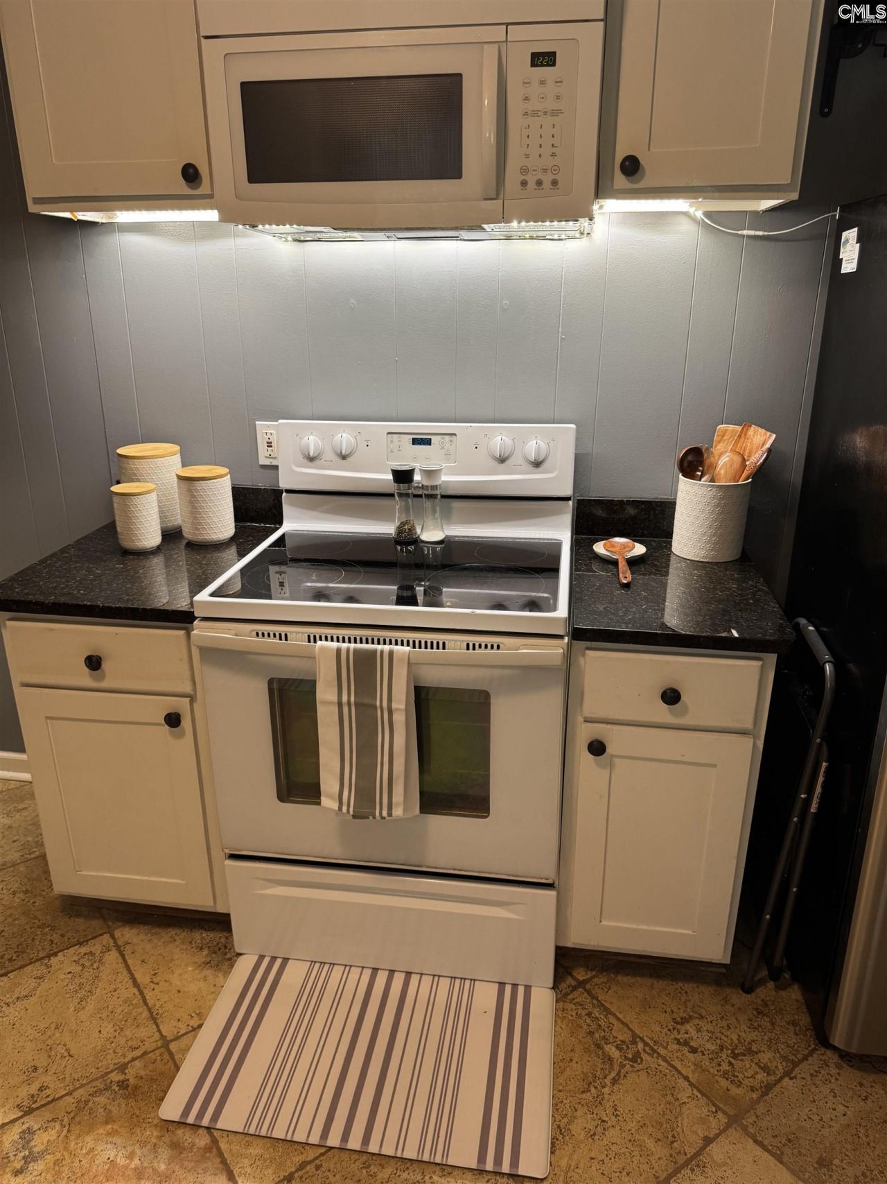 6 Riverview Court Photo 33