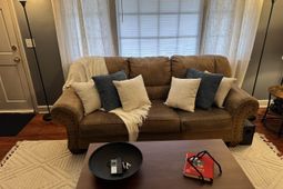 6 Riverview Court photo 4