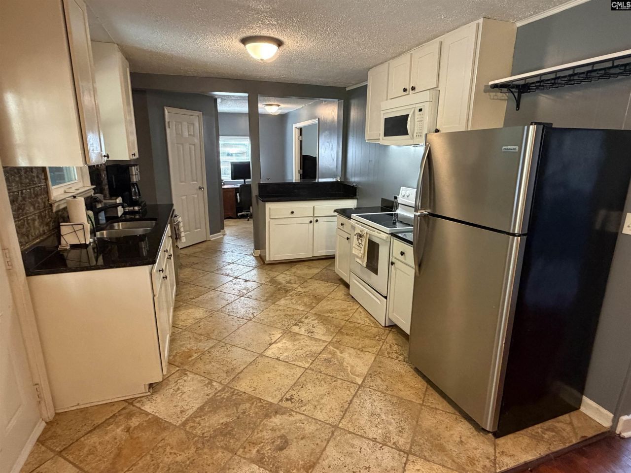 6 Riverview Court Photo 7