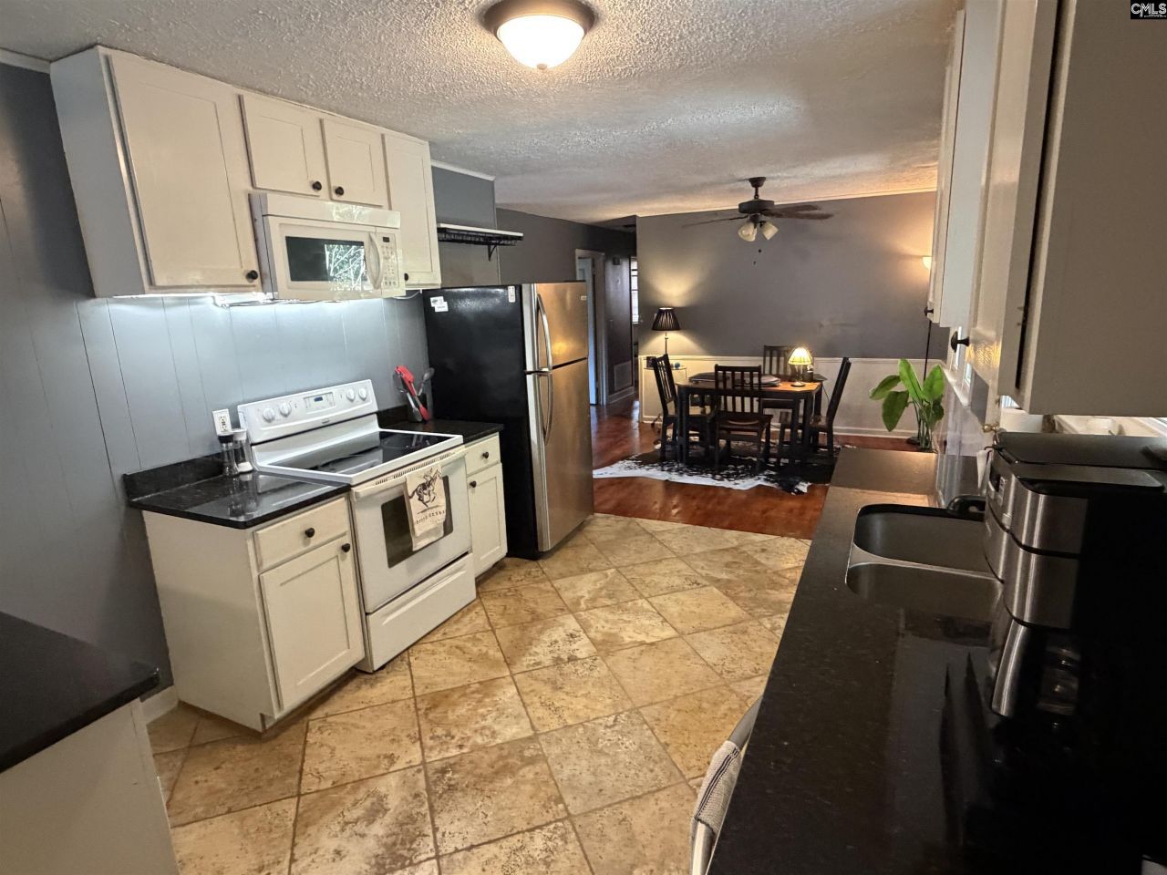 6 Riverview Court Photo 8